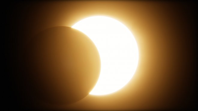 https://assets.roar.media/Bangla-News/2018/02/Total-solar-eclipse.jpg