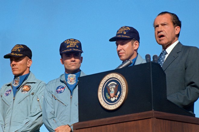 https://assets.roar.media/Bangla/2017/03/President_Richard_Nixon_speaks_before_awarding_the_Apollo_13_astronauts_the_Presidential_Medal_of_Freedom.jpg