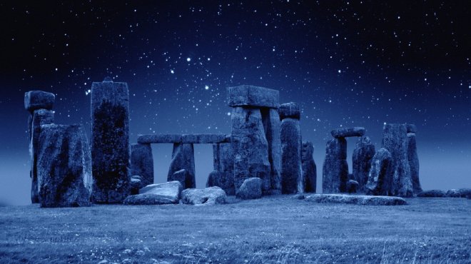 https://assets.roar.media/Bangla/2017/06/xinature.com-sky-stonehenge-night-beautiful-blue-midnight-starry-stars-cloud-pictures.jpg