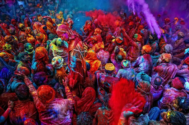 https://assets.roar.media/Bangla/2018/05/holi-the-festival-of-colors-india-109420836-58e011443df78c51624c663b.jpg