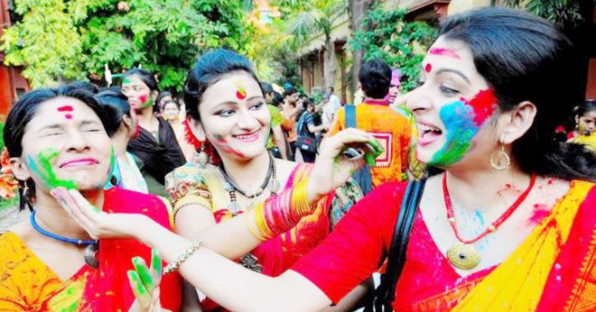 https://assets.roar.media/Hindi/2017/02/Interesting-stories-about-Holi-Great-Indian-Festival.jpg