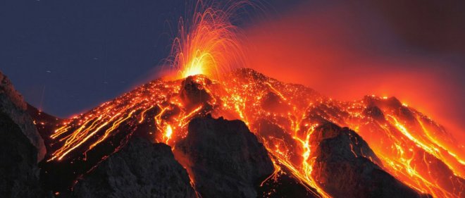 https://assets.roar.media/Hindi/2018/05/Volcano-Eruption.jpg