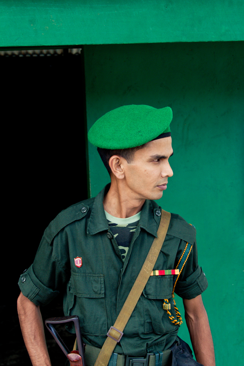 https://assets.roar.media/Life/2015/07/9.-Young-Soldier-Portrait-Trincomalee-Sri-Lanka-Travel-Photography-Observationl-Matthew-Coleman-Photography.jpg