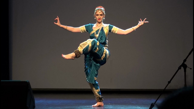 Mythili Prakash Is Part of a New Generation of Bharatanatyam Dancers -  Dance Teacher