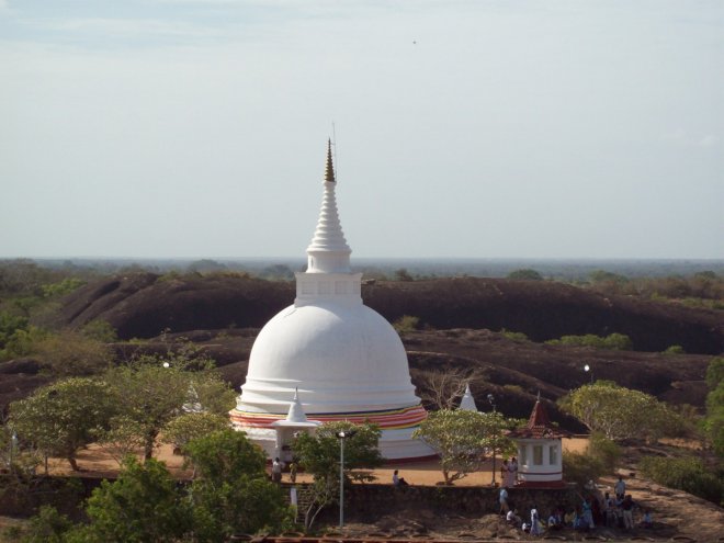 https://assets.roar.media/Sinhala/2017/12/01.-commons.wikimedia.org-කවරයේ-පින්තුරය-e1513069982303.jpg