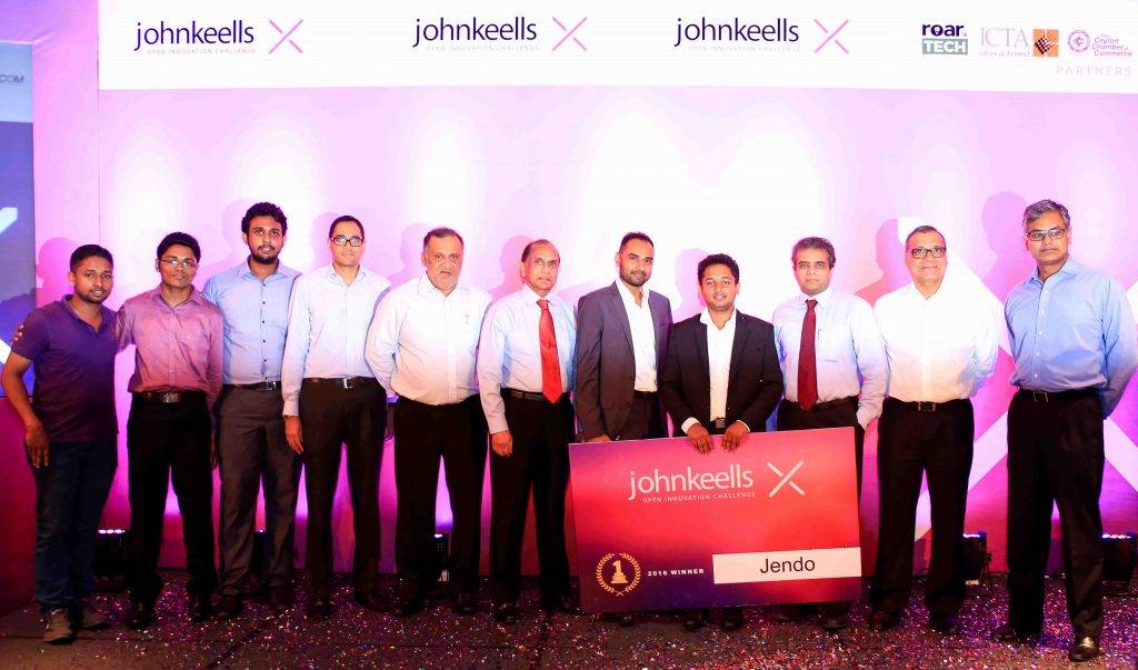 From left: Janith Priyankara (Jendo), Dulara De Zoysa (Jendo), Udula Selakara (Jendo), Gihan Cooray (President of Corporate Finance & Retail Sector, JKH), Susantha Ratnayake (Chairman, JKH), Ronnie Peiris (Group Finance Director, JKH), Vinod Samarawickrama (Jendo’s 1st Angel Investor), Keerthi Kodithuwakku (Jendo), Dr Hans Wijesuriya (Group CEO – Dialog Axiata), Ajit Gunewardene (Deputy Chairman, JKH) and Krishan Balendra (President of Leisure Sector, JKH)