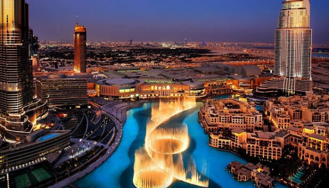 https://assets.roar.media/assets/4I8EcynQp8FydR8d_Dubai-Fountains.jpg