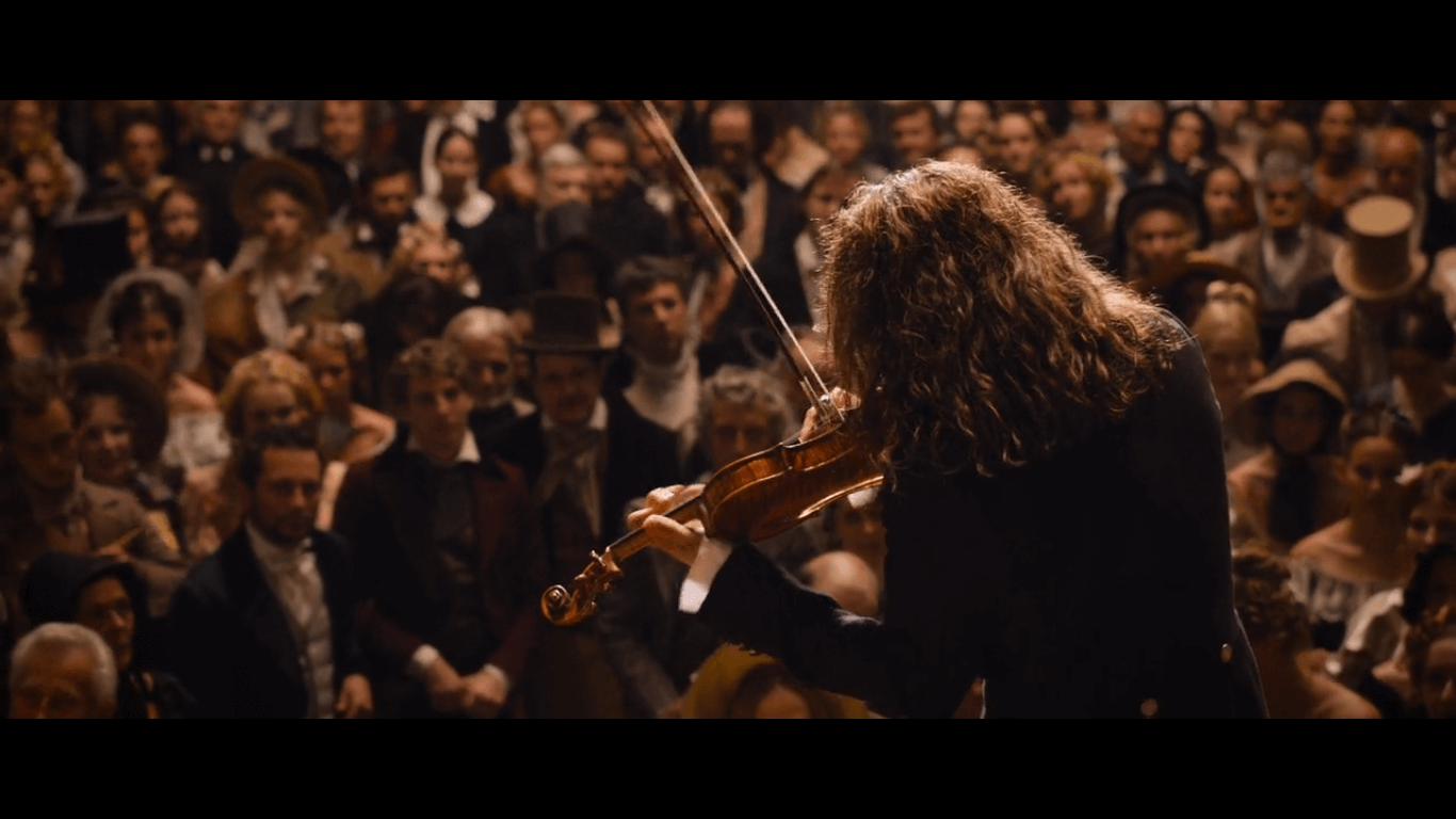 দ্য ডেভিলস ভায়োলিনিস্ট সিনেমায় ডেভিড গ্যারেট। Image source: The Devil's Violinist (2013)