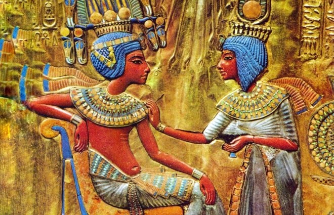 https://assets.roar.media/assets/P6CFwQIXXnfWBJ1s_Tutankhamun_and_his_wife_B._C._1330-01-01.jpeg