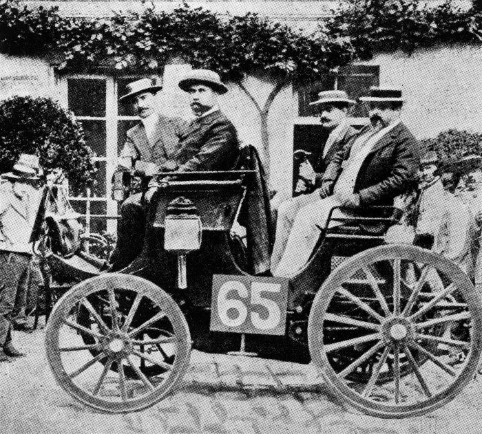 first racing car in 1894