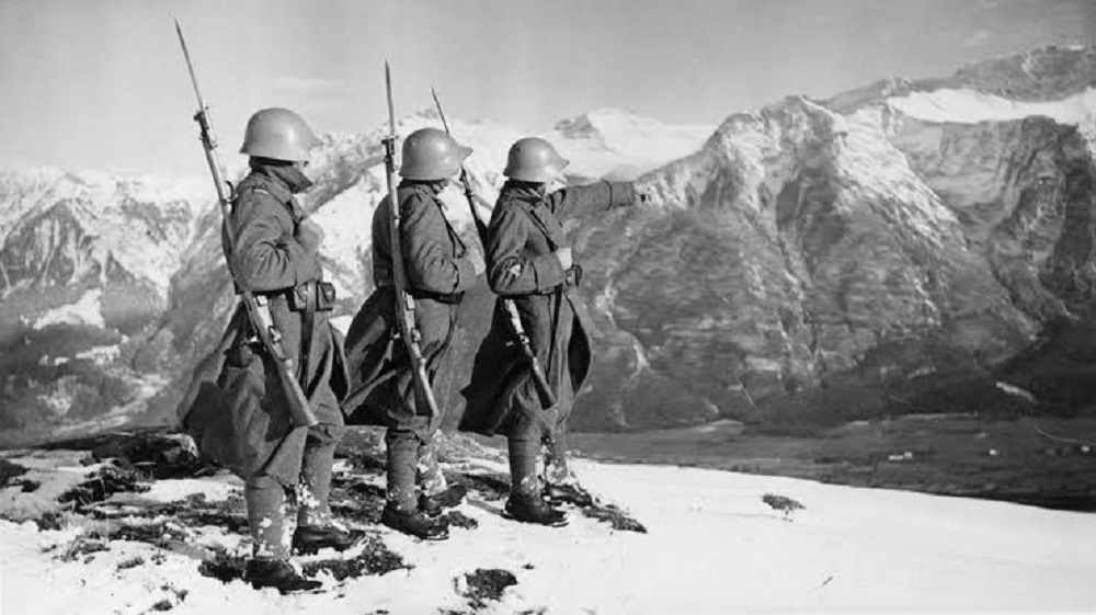 Swiss army patrol their border