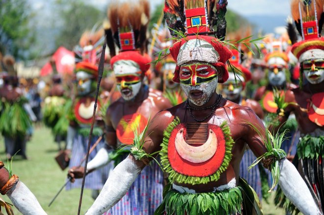 https://assets.roar.media/assets/Tab3TeWcJ5e4Wyvc_Goroka-tribal-festival-in-Papua-New-Guinea.jpg