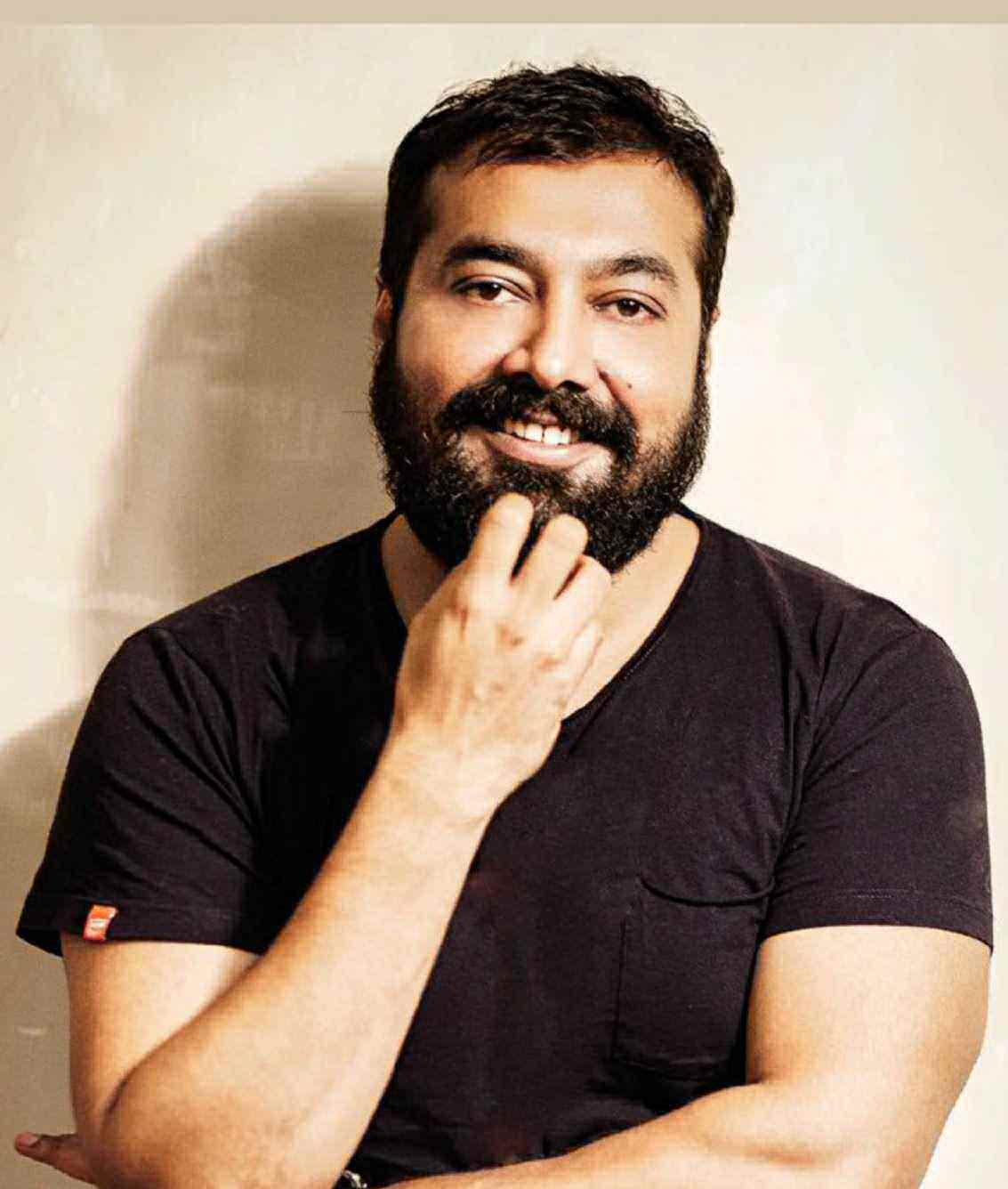 Anurag Kashyap quits Twitter citing threats to his parents and daughter;  last tweet read, 'Thugs will rule' | Hindi Movie News - Times of India