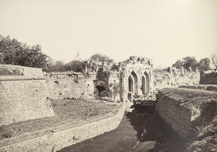 à¦¬à¦¿à¦¦à§à¦°à§à¦¹à§à¦° à¦ªà¦° à¦¬à¦¿à¦¦à§à¦§à¦¸à§à¦¤ à¦à¦¾à¦¶à§à¦®à¦¿à¦°à¦¿ à¦à§à¦: Image Source: wikimedia.org