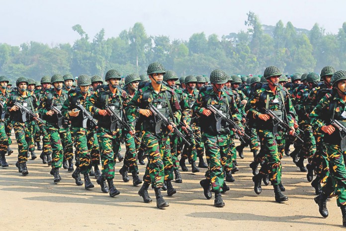 বাংলাদেশ সেনাবাহিনী; Image Source : the daily star