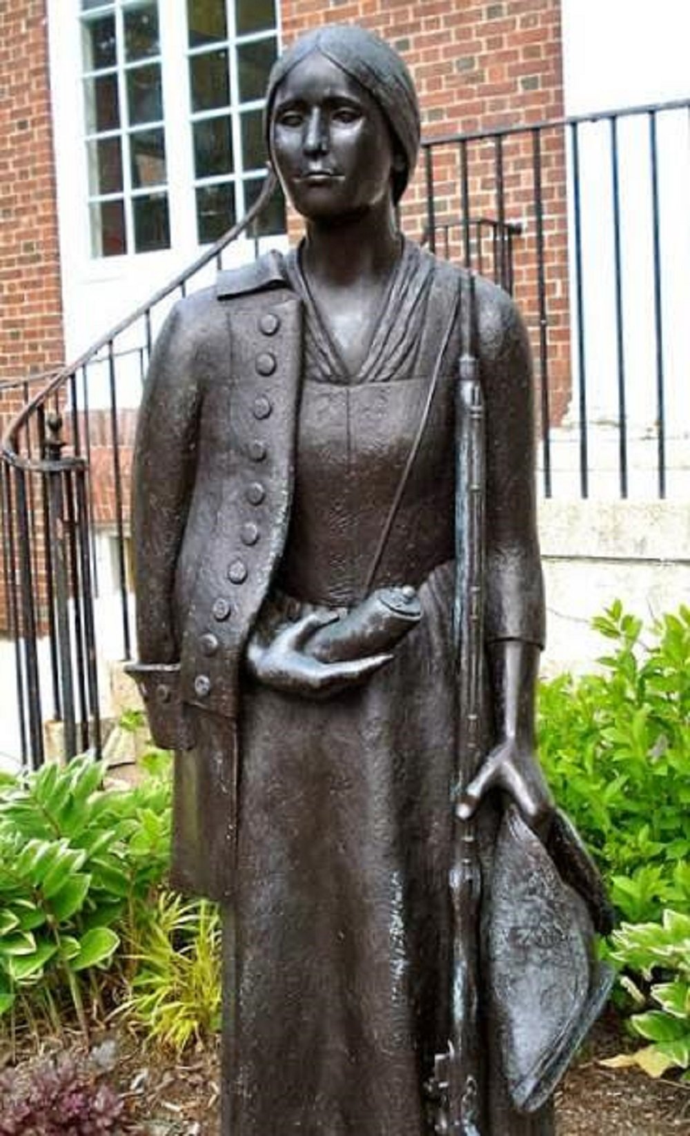 Statue of Deborah Sampson
